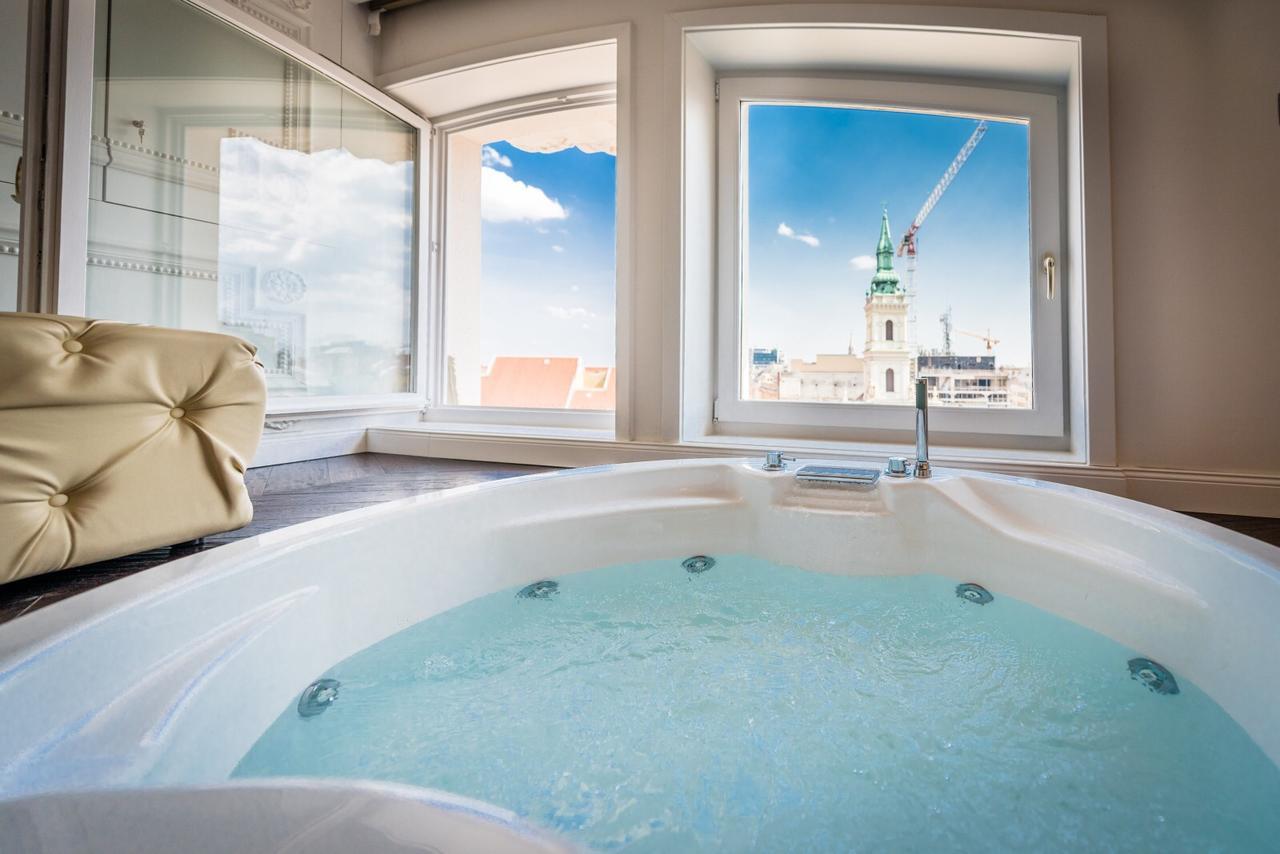 Luxury Suites Down Town Boedapest Buitenkant foto